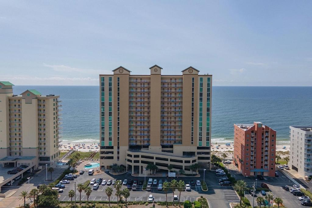 Host Myra & Kenneth | Crystal Shores West #405, Beachfront, Gulf Shores ...